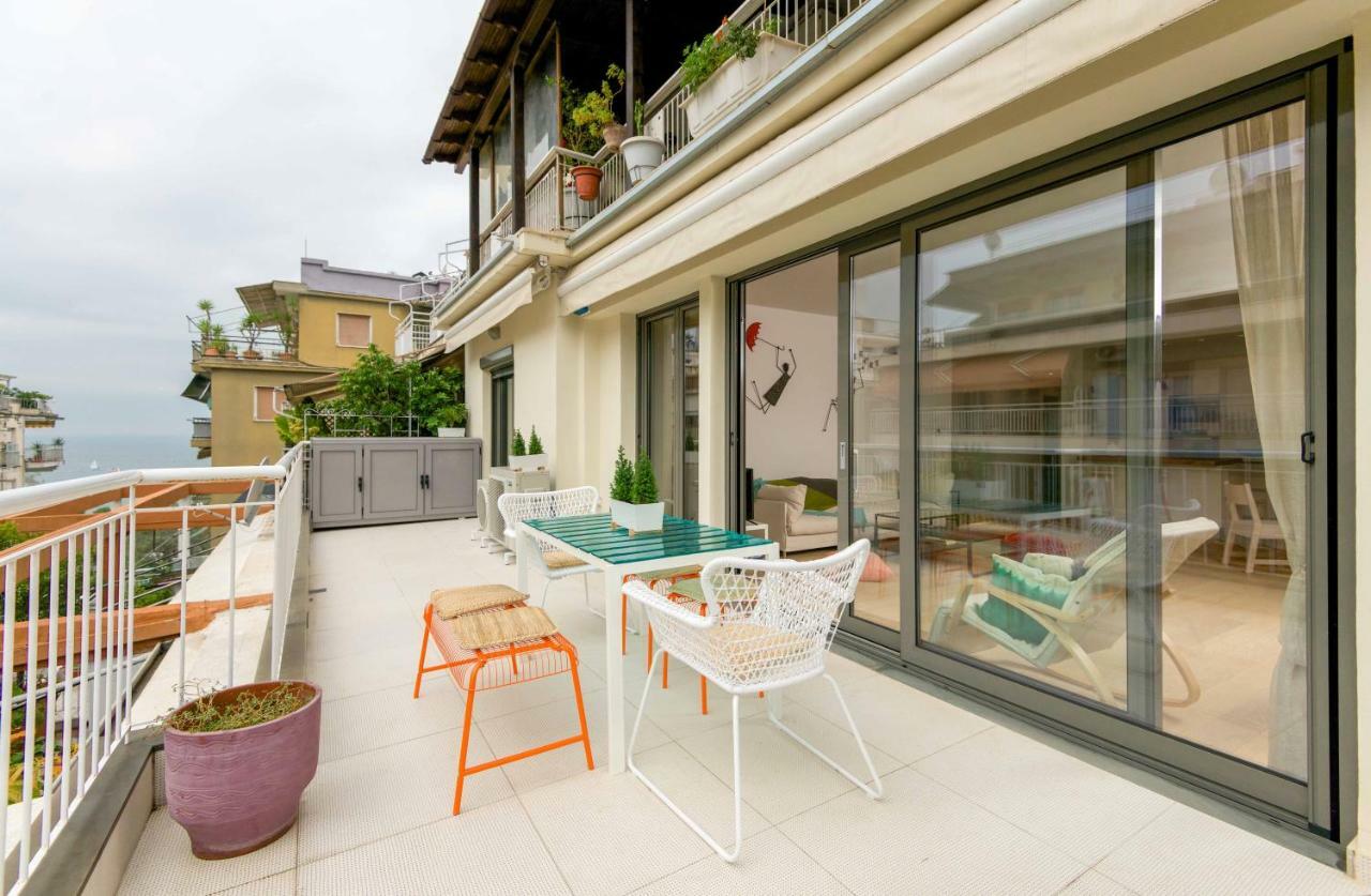 Stylish 3-Bedroom Apartment & Terrace Thessaloniki Exterior photo