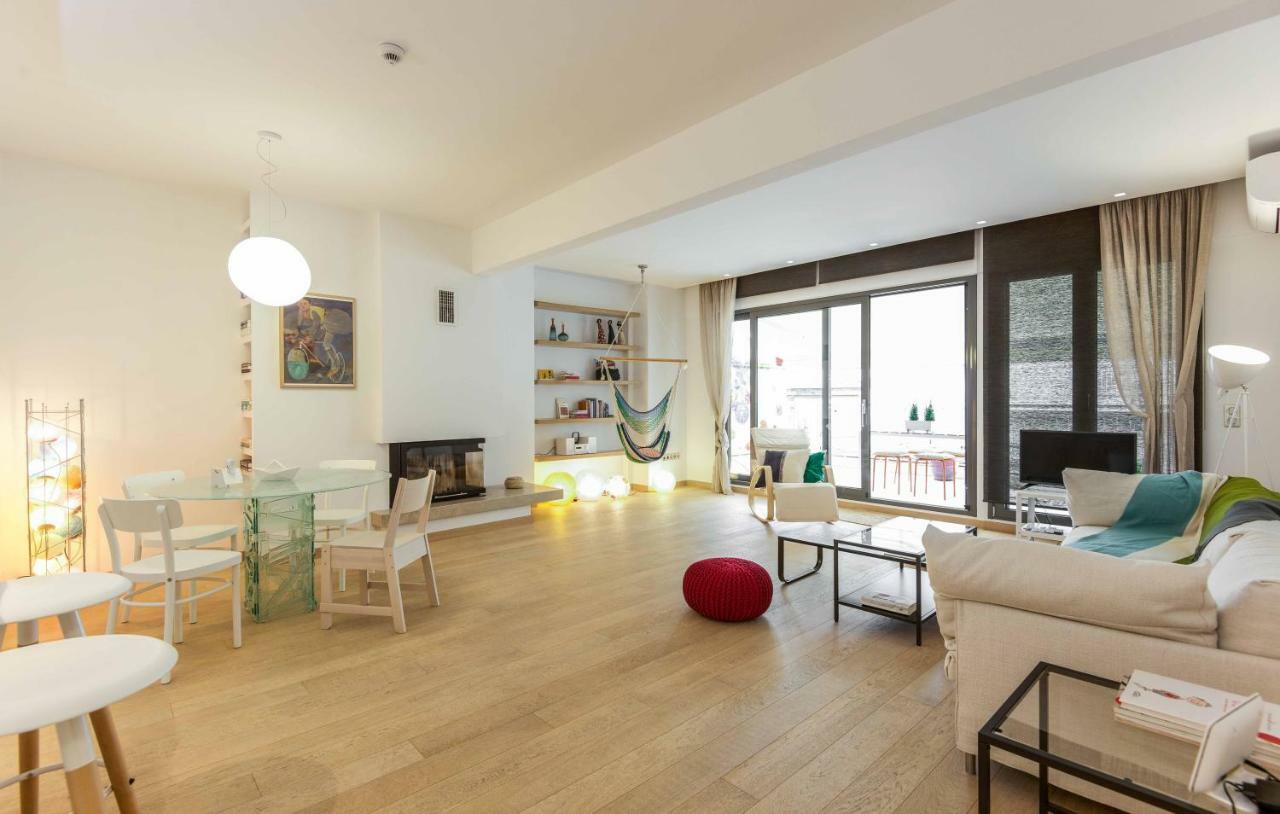Stylish 3-Bedroom Apartment & Terrace Thessaloniki Exterior photo